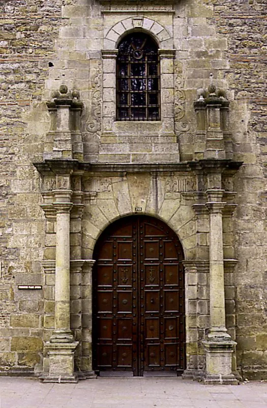 Fachada central de la iglesia de San Agustín. Siglo XVIII. Bogotá. José Fernando Machado
