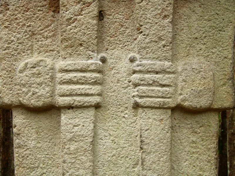 Manos en al arte del Macizo Colombiano.