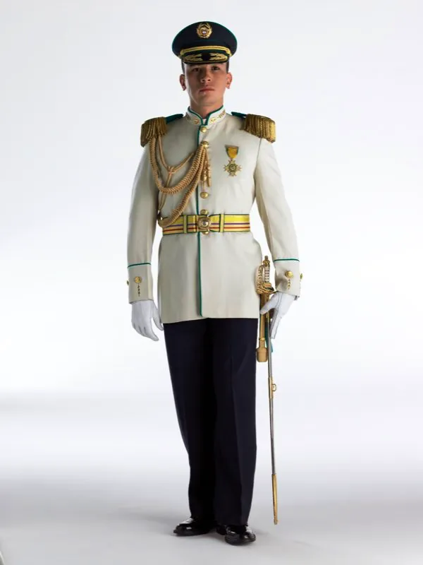Uniforme clima cálido.