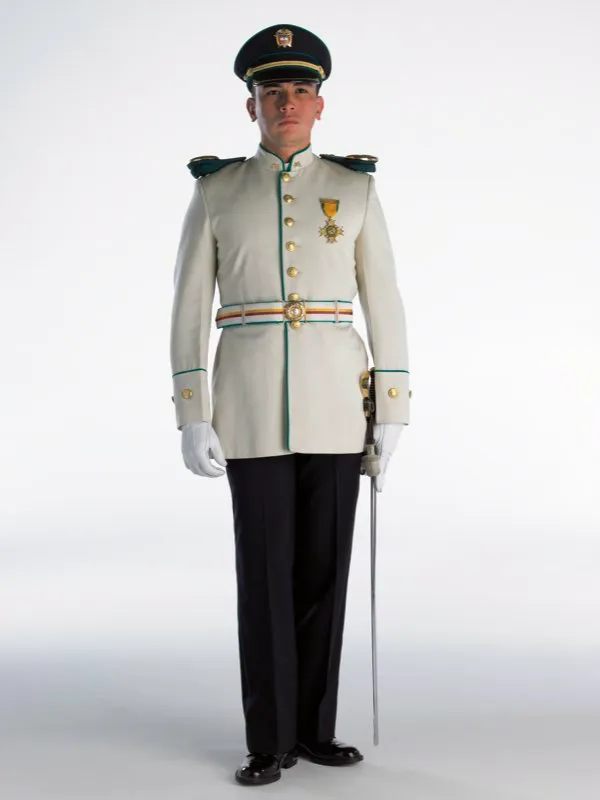Uniforme clima cálido.