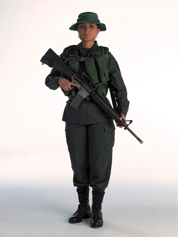 Uniforme con pava doble faz.