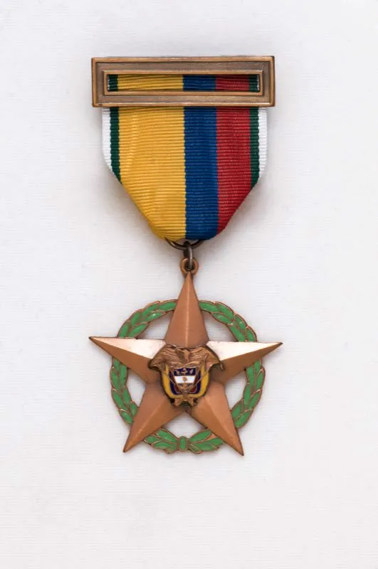 Medalla de servicios.