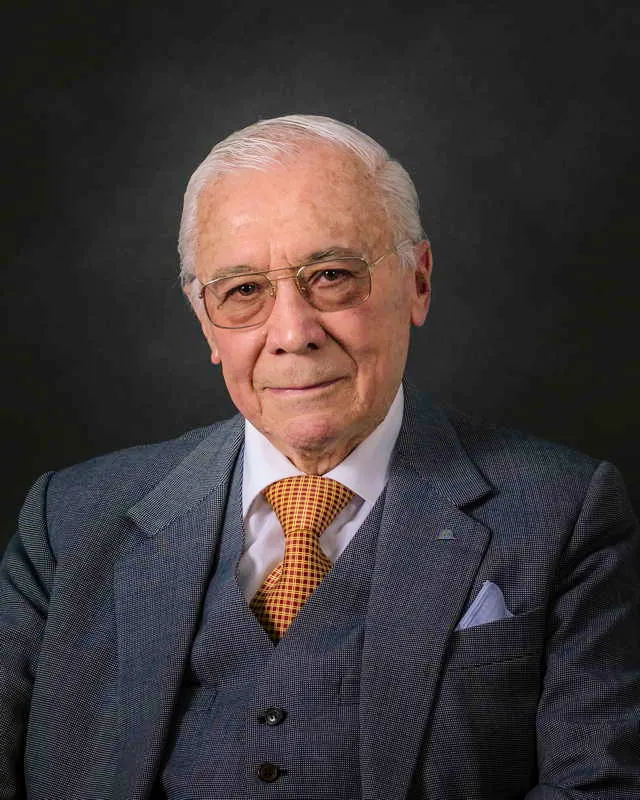 Hernando Roa Suárez.