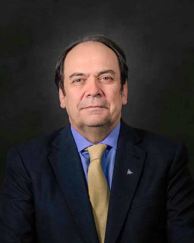 Hernesto Gamboa Morales.