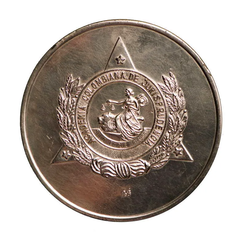 Medalla conmemorativa del 80 aniversario, plateada (anverso).