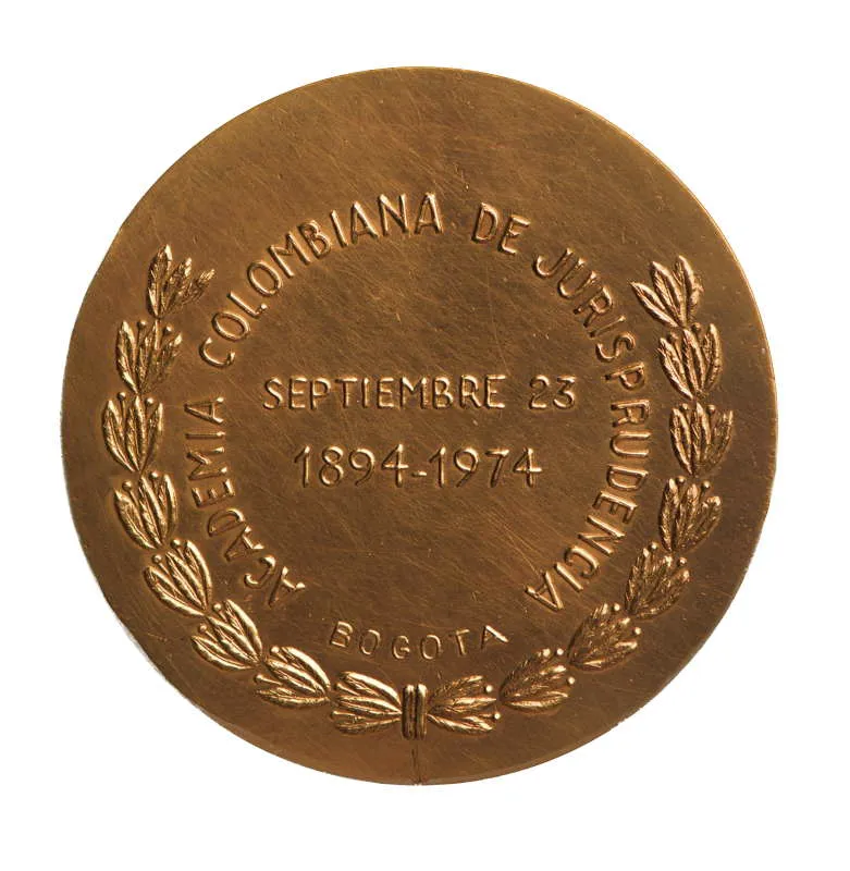 Medalla conmemorativa del 80 aniversario, dorada (reverso).