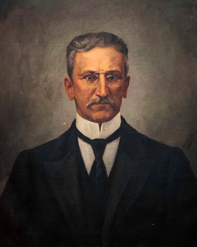 Alfonso León Gómez.