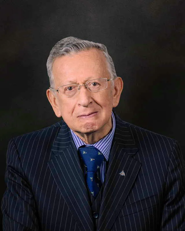 Marco Gerardo Monroy Cabra. 