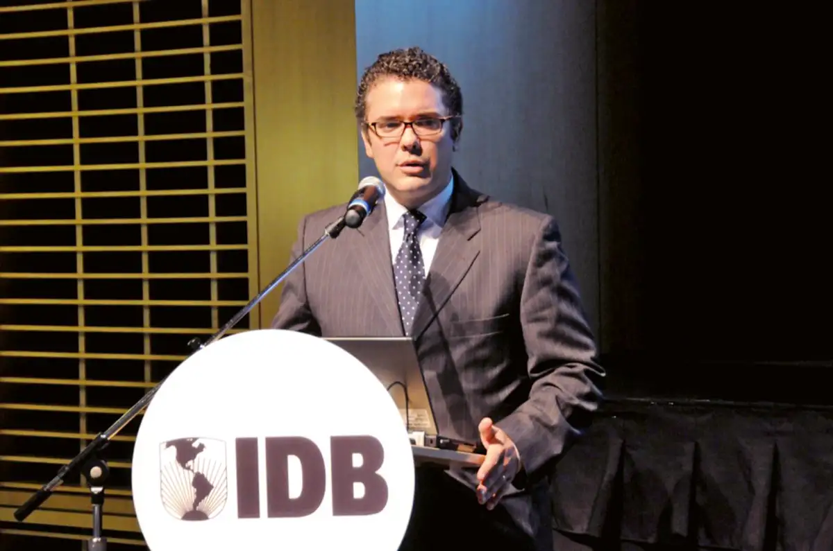 Iván Duque Márquez, alto funcionario del BID, Banco Interamericano de Desarrollo. Washington D.C.