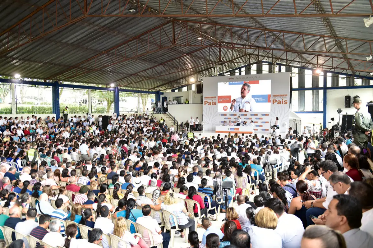 Taller Construyendo País. Polideportivo del Instituto Técnico Industrial, Florencia, Caquetá, 4 de mayo de 2019.