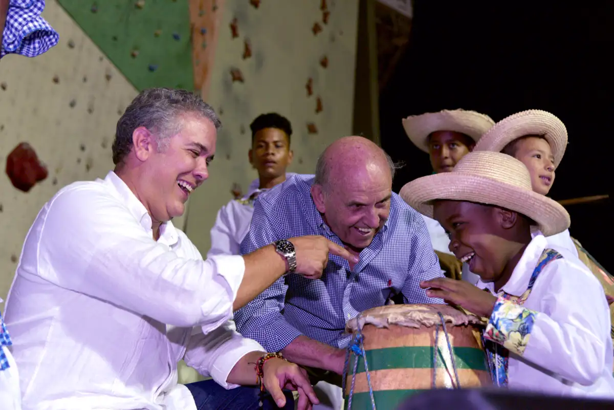 Con Maurice Armitage, alcalde de Cali en el Festival Petronio Álvarez de Música del Pacífico. Cali, Valle, 18 de agosto de 2018.