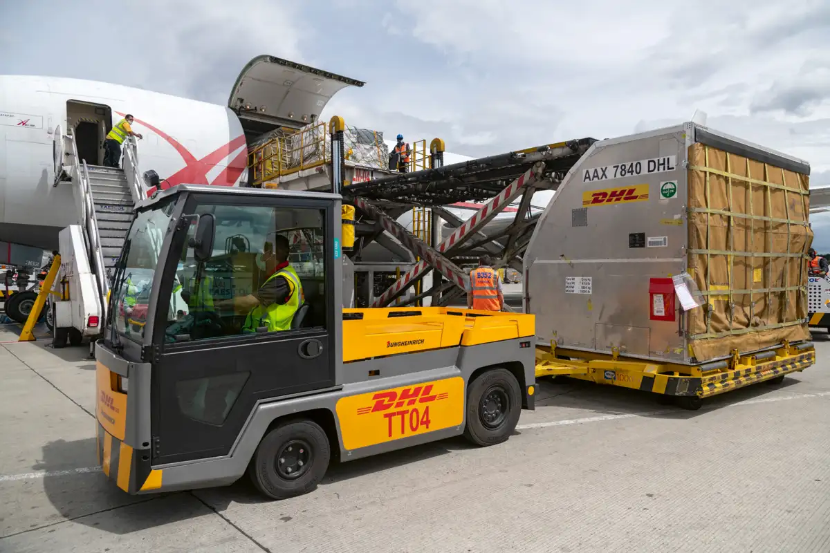 Llegada de vacunas Pfizer. Aeropuerto Internacional El Dorado, Bogotá, 25 de agosto de 2021.
