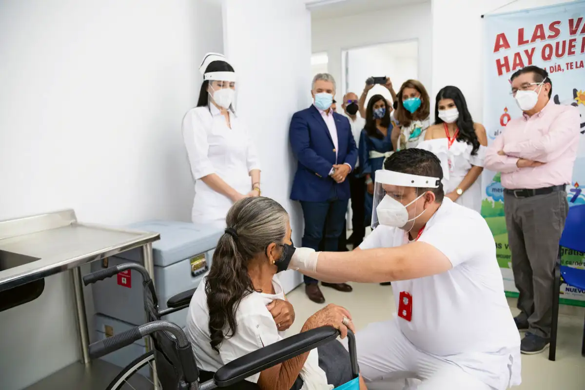 Inauguración del Hospital San Vicente de Paul y jornada de vacunación. Gramalote, Norte de Santander, 15 de abril de 2021.