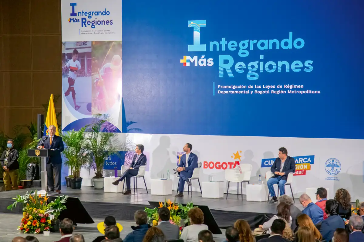Ley Región Bogotá -Cundinamarca. Coliseo Arena de Sal, Zipaquirá, Cundinamarca, 25 de febrero de 2022.