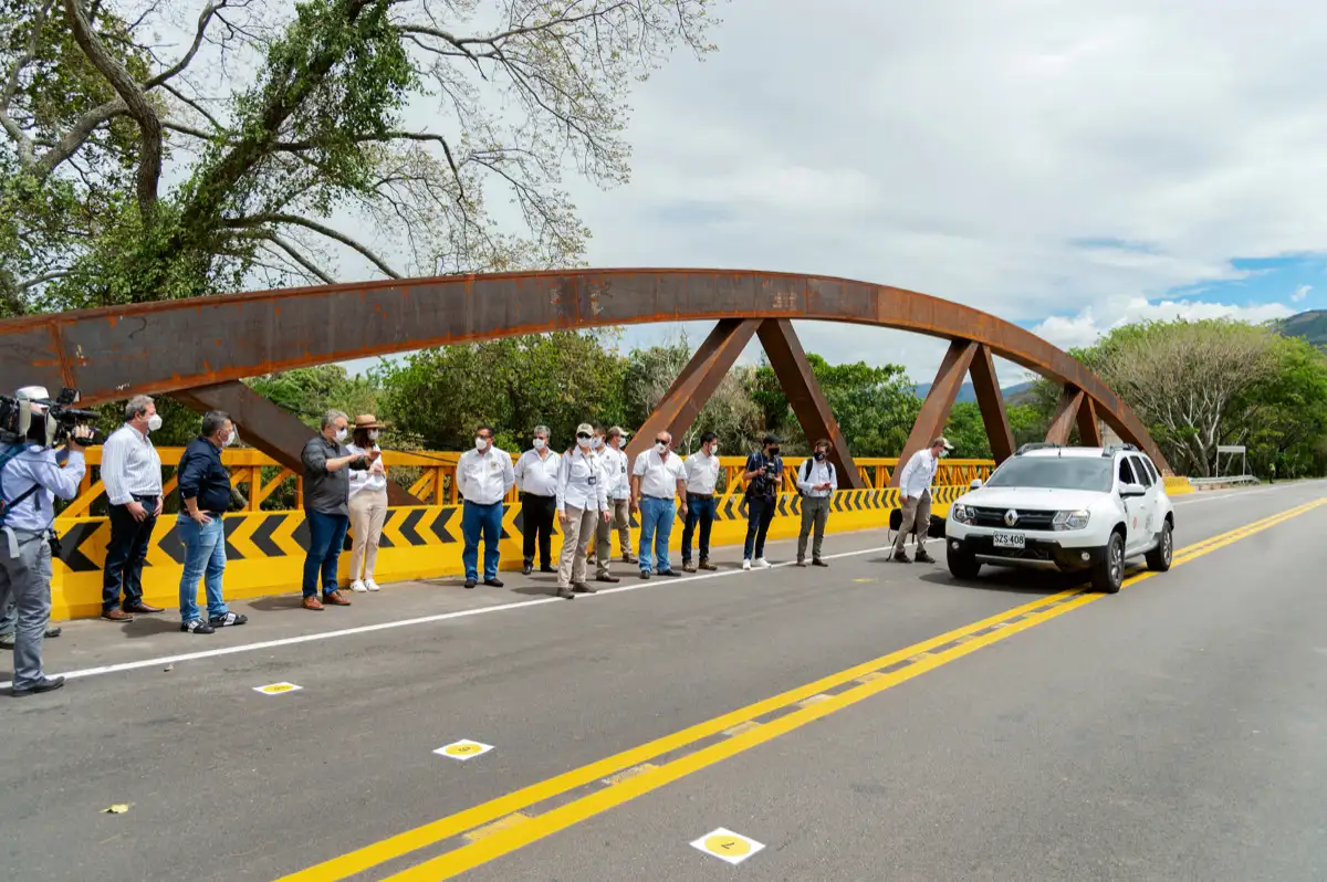 Entrega Unidad Funcional 3 (89.4 Km) Neiva-Espinal-Girardot. Puente río Anchique, Natagaima, Tolima, 30 de julio de 2020.