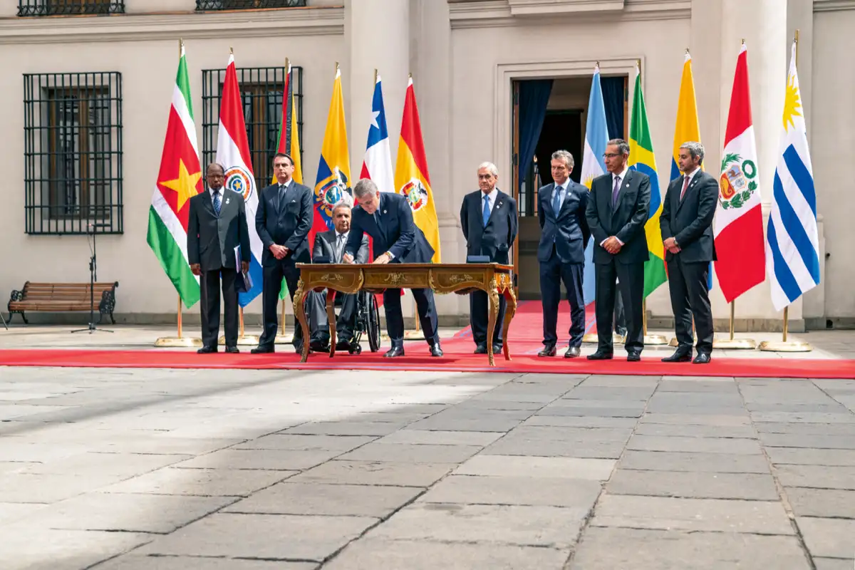 Firma de acuerdos en el marco del Diálogo para la Coordinación y Colaboración en América del Sur. Patio de los Naranjos, Palacio de la Moneda, Santiago de Chile, 22 de marzo de 2019.