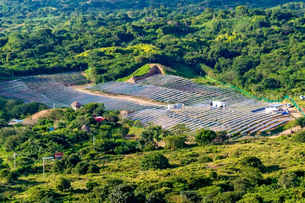 Inauguración de la Planta de Energía Solar. Instalaciones Parque Solar Bayunca 1. Bayunca, Bolívar, 10 de noviembre de 2020.