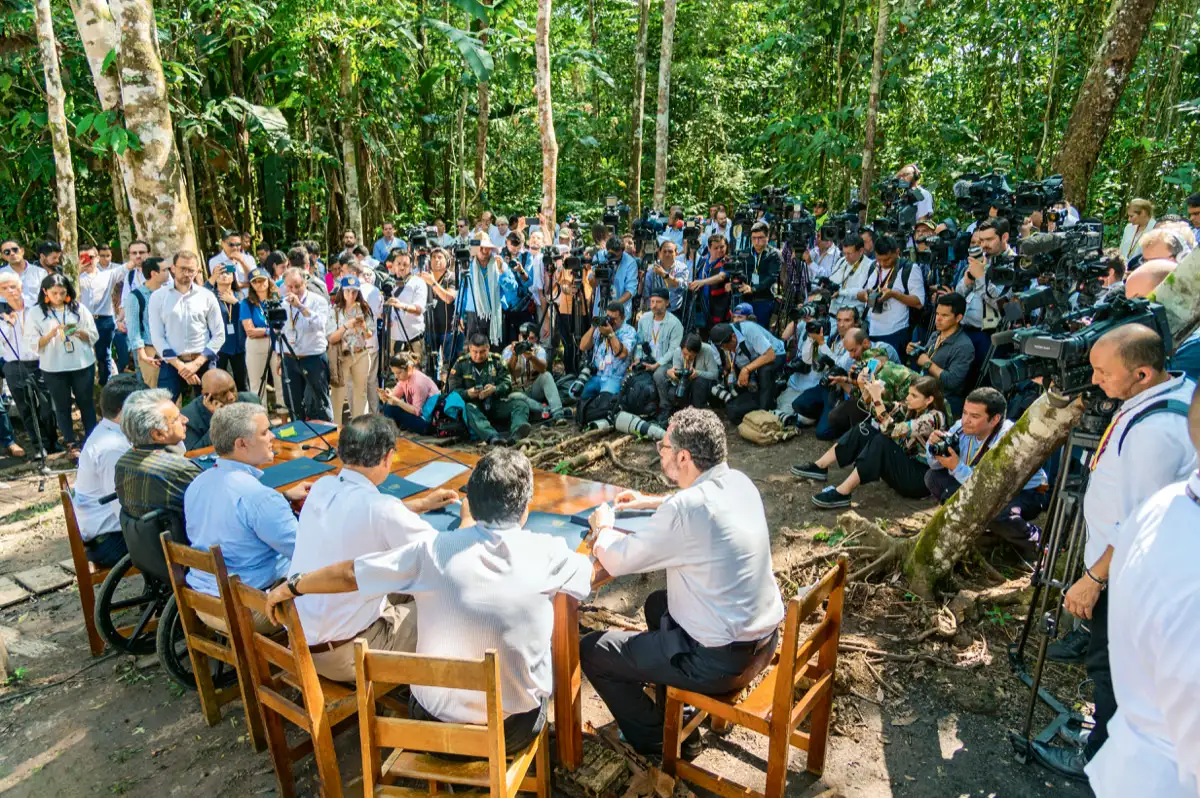 Firma del Pacto por la Conservación de los Bosques en la Cuenca Amazónica. Universidad Nacional de Colombia - Sede Amazonia. Leticia, Amazonas, 6 de septiembre de 2019.