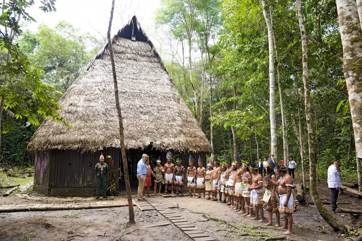 Recibimiento al presidente por parte de las comunidades ancestrales. Universidad Nacional de Colombia - Sede Amazonia, Leticia, Amazonas, 6 de septiembre de 2019.